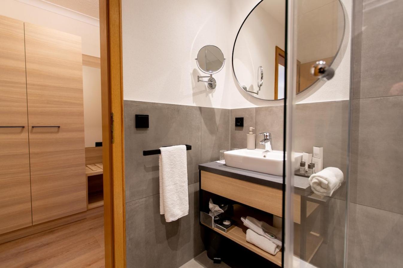 Korbstadthotel Krone Лихтенфельс Экстерьер фото