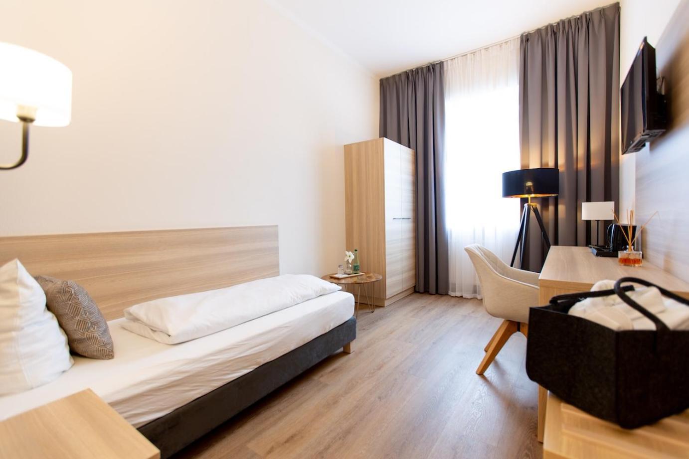 Korbstadthotel Krone Лихтенфельс Экстерьер фото